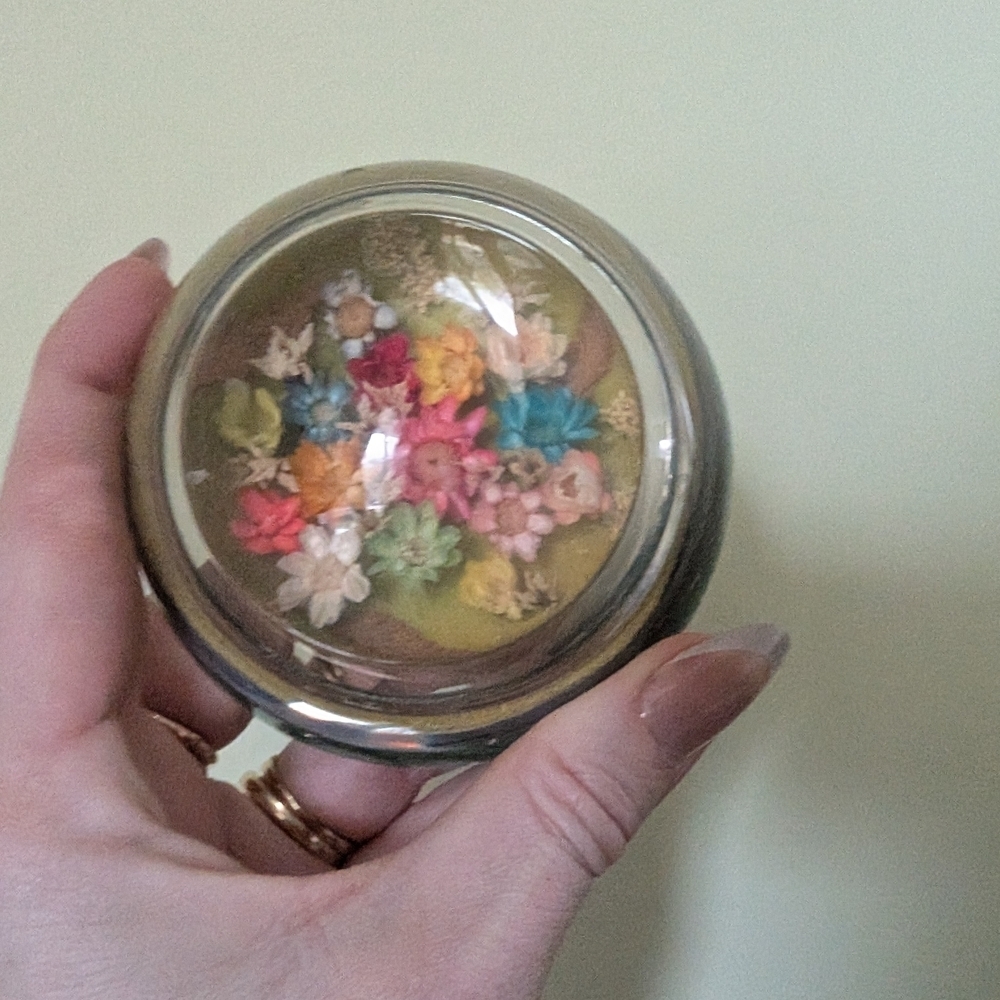 Floral Paperweight with Colorful Flowers - Picture 4 of 10